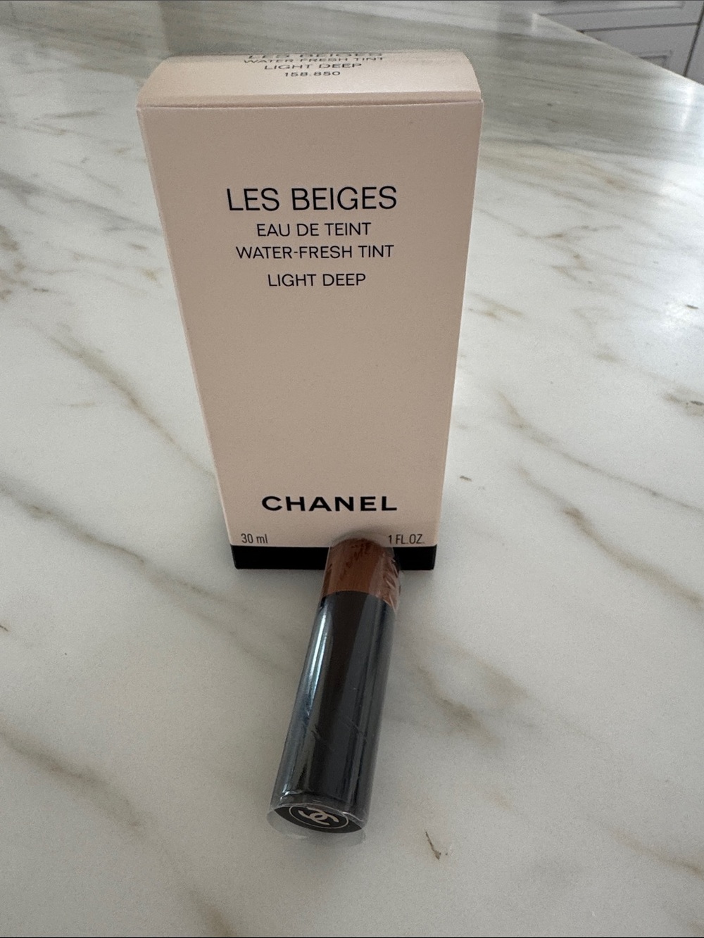 CHANEL Travel Size Make-up Brush – Black Handle, Brown Bristles